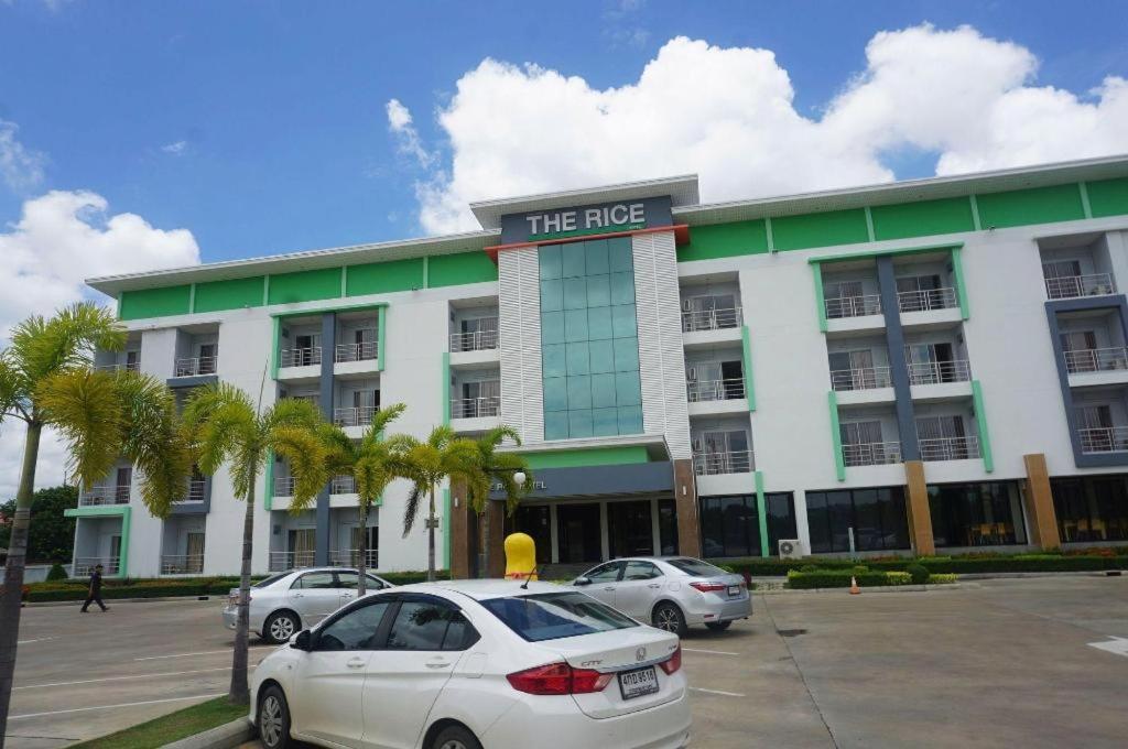 The Rice Hotel Roi Et Exterior foto