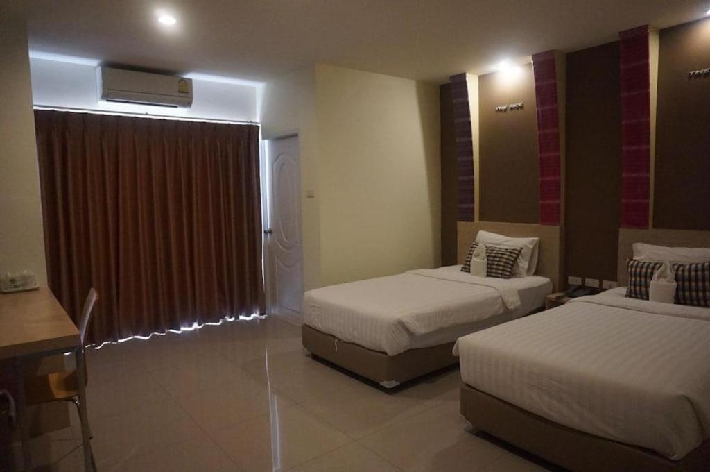 The Rice Hotel Roi Et Exterior foto
